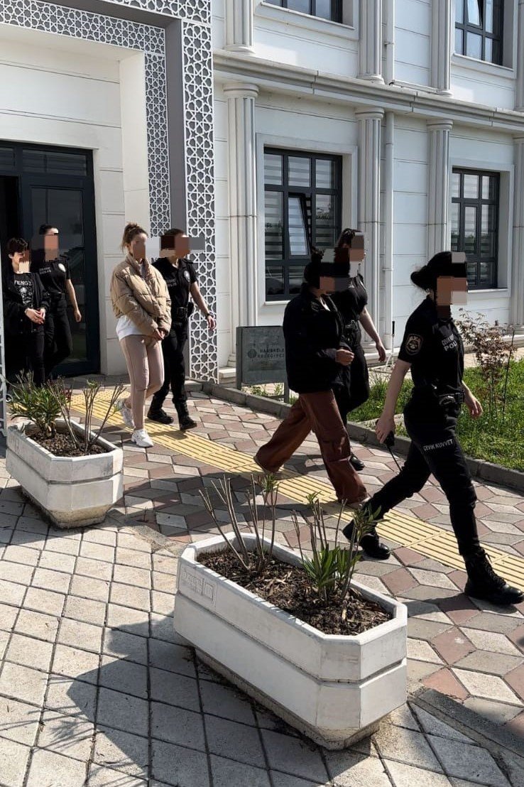 Devre mülk dolandırıcılarına polis operasyonu: 22 vatandaşı 4 milyon TL dolandırdılar