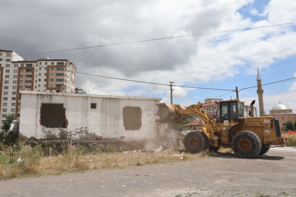 Başkan Çolakbayrakdar; “Kayseri’nin trafiğini rahatlatacak yeni bulvar kazandırıyoruz”