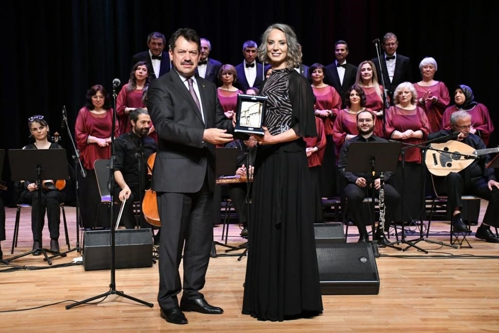 Eskişehir’de adalet çalışanları sahneye çıktı