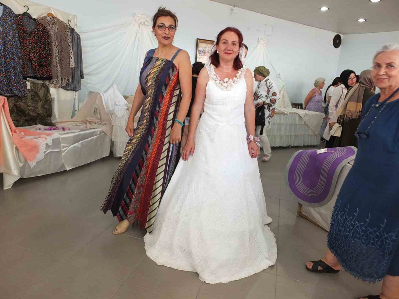 Balıkesirli kadınlardan geri dönüşüm defilesi