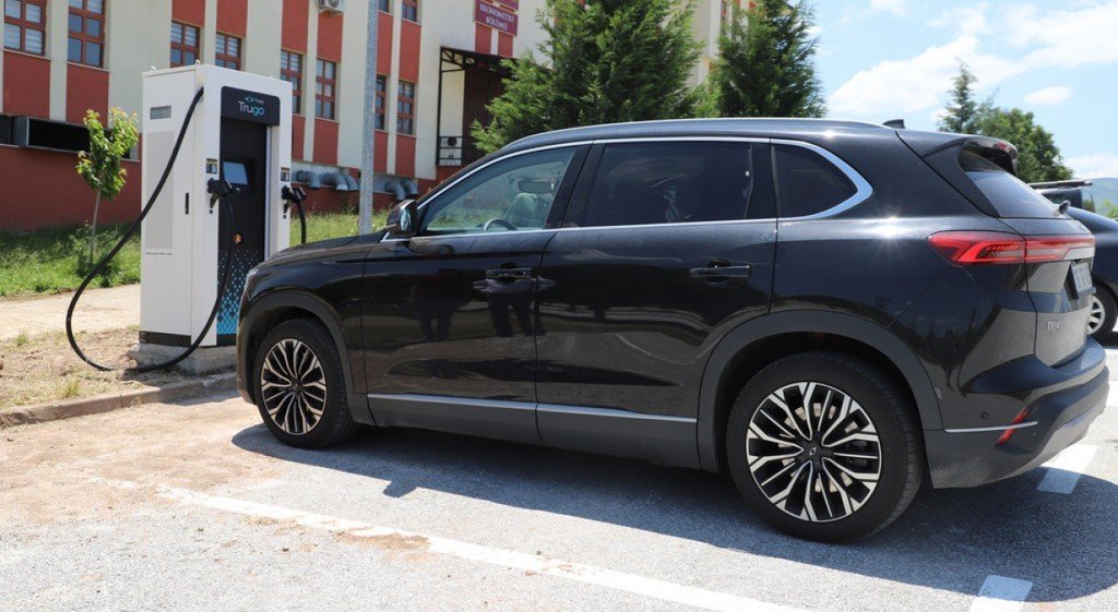 Kütahya’nın ilk Trugo şarj istasyonu DPÜ’ye kuruldu