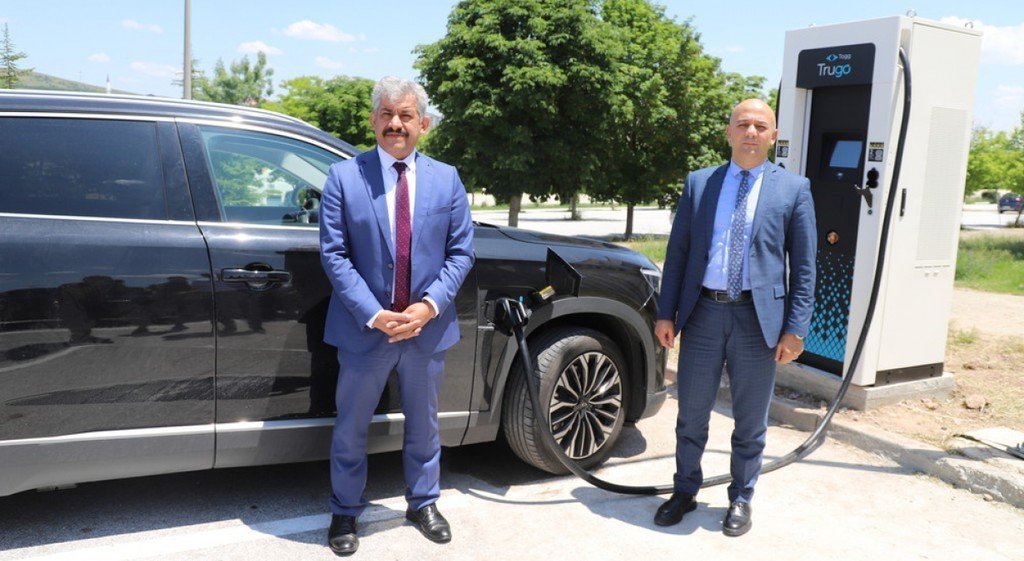 Kütahya’nın ilk Trugo şarj istasyonu DPÜ’ye kuruldu