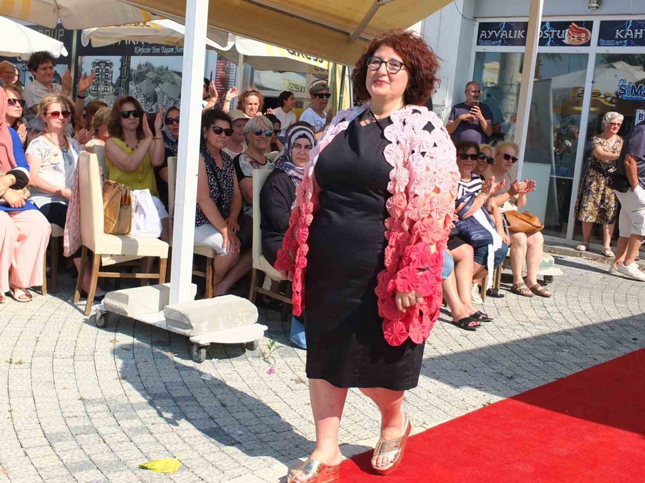 Balıkesirli kadınlardan geri dönüşüm defilesi