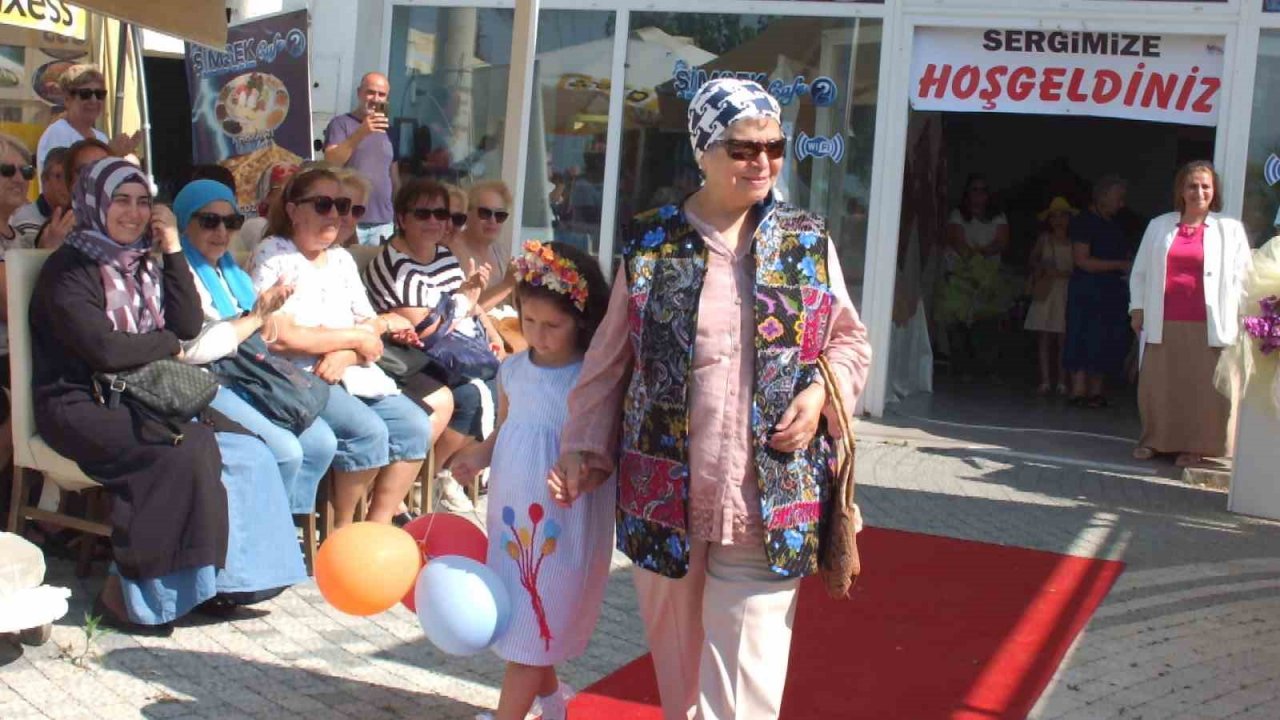 Balıkesirli kadınlardan geri dönüşüm defilesi