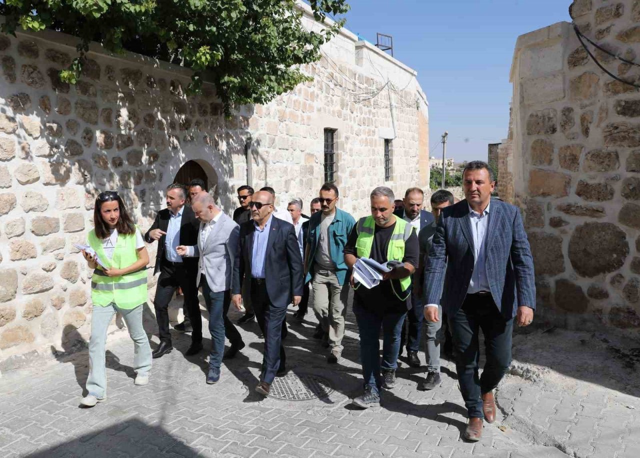 Midyat’ta sokak ve çarşılarda yenileme çalışmaları tamamlandı