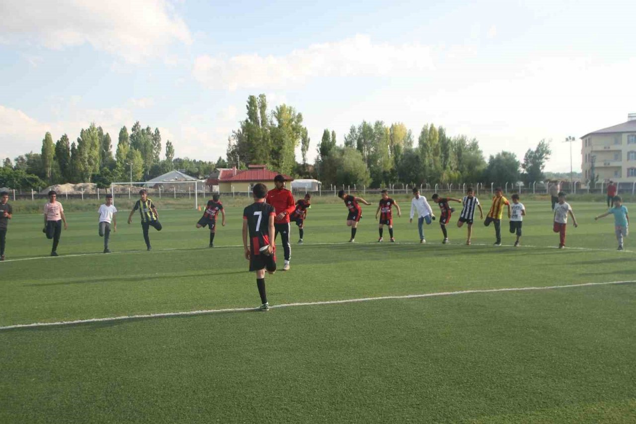 Malazgirt’te futbol akademisi kuruldu