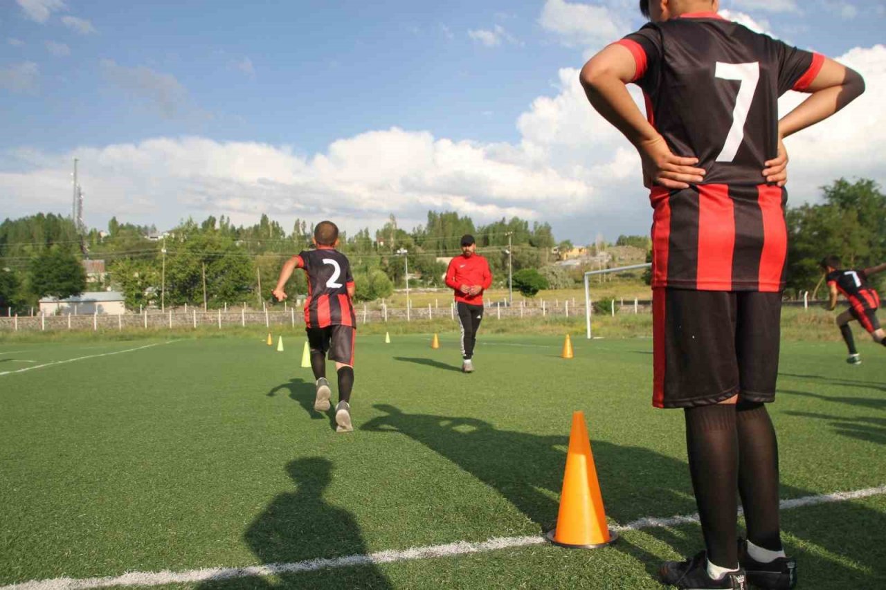 Malazgirt’te futbol akademisi kuruldu