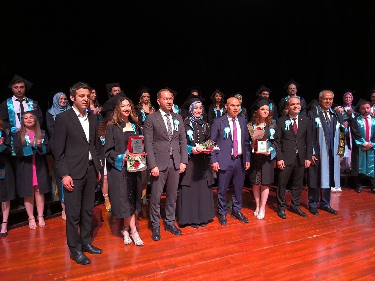 Niğde Ömer Halisdemir Üniversitesi Tıp Fakültesi ilk mezunlarını verdi