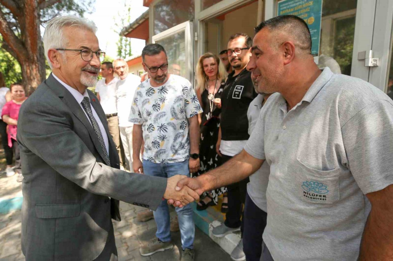 Nilüfer ailesi bayramlaştı