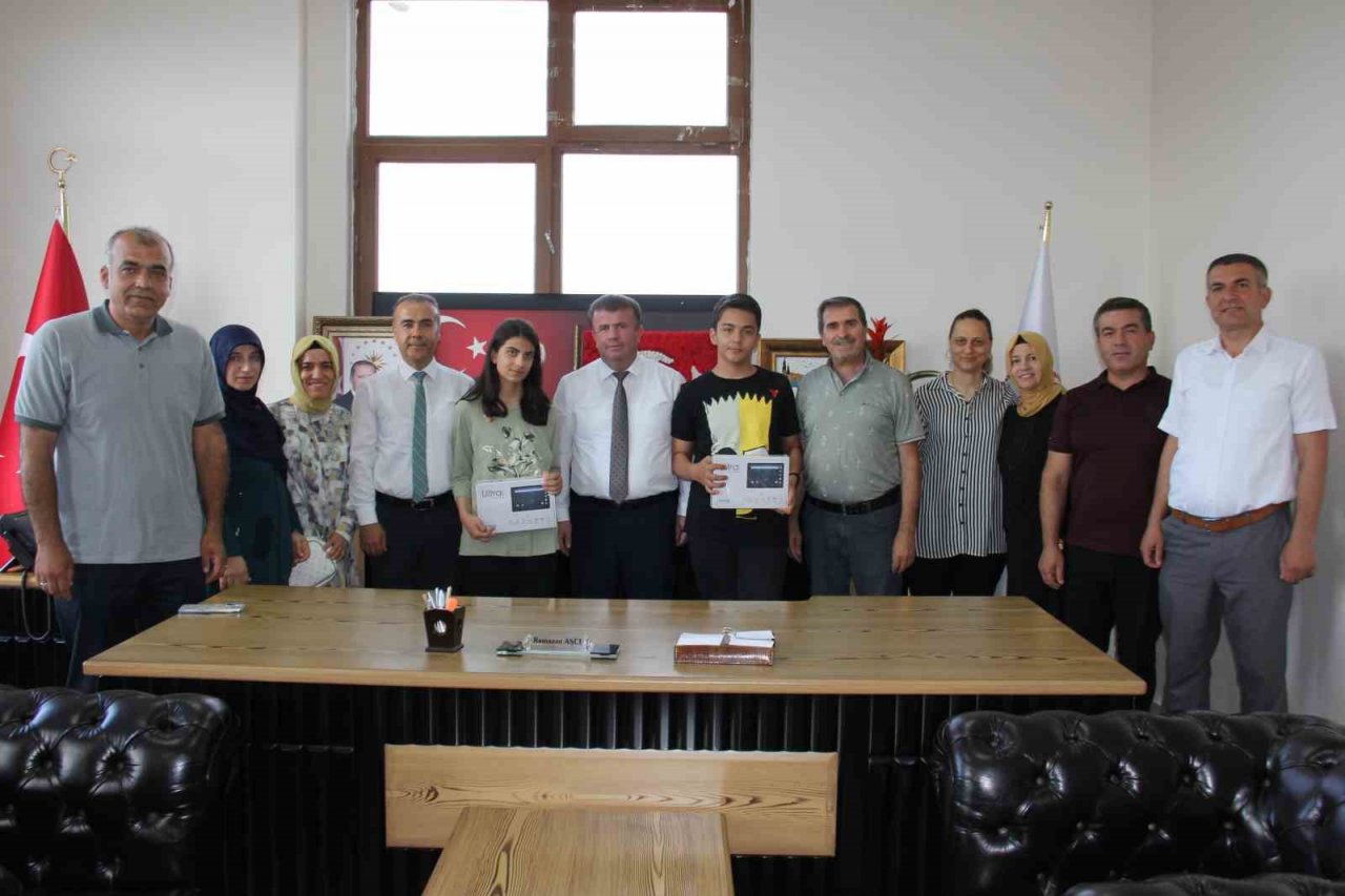 Adıyaman’dan 2 öğrenci LGS Şampiyonu oldu