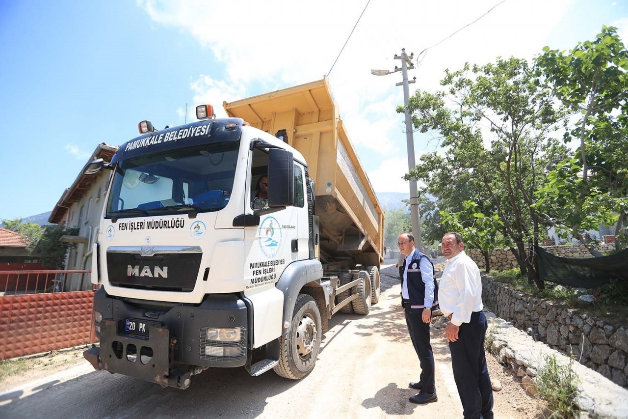 Pamukkale Belediyesi Cankurtaran’da yaraları sarıyor