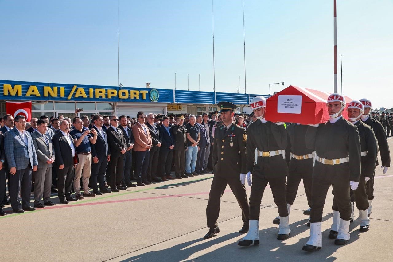 Şehit Er Özcan Kaya’nın naaşı memleketine getirildi
