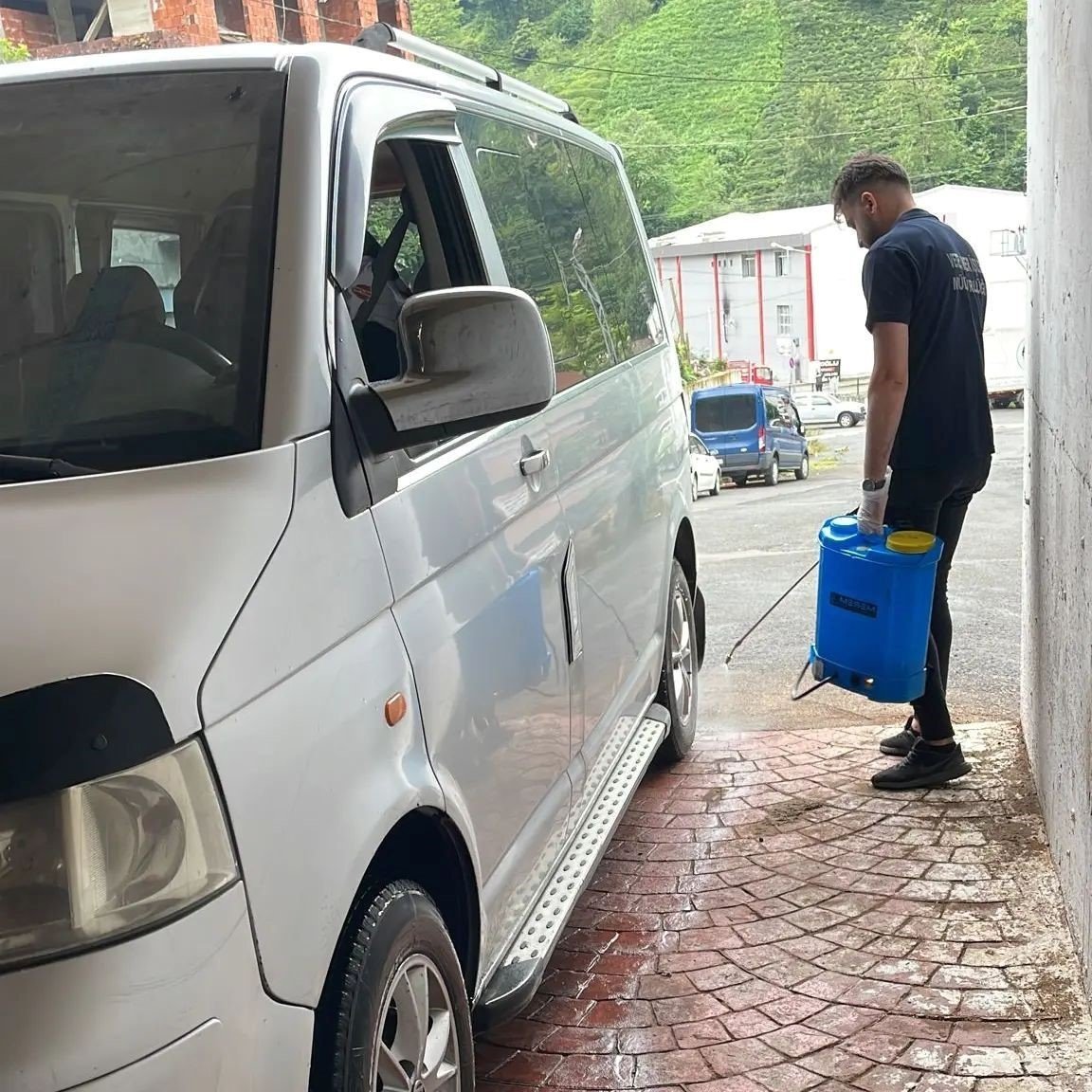 Rize’de kurban pazarlarında denetim ve dezenfeksiyon çalışmaları devam ediyor