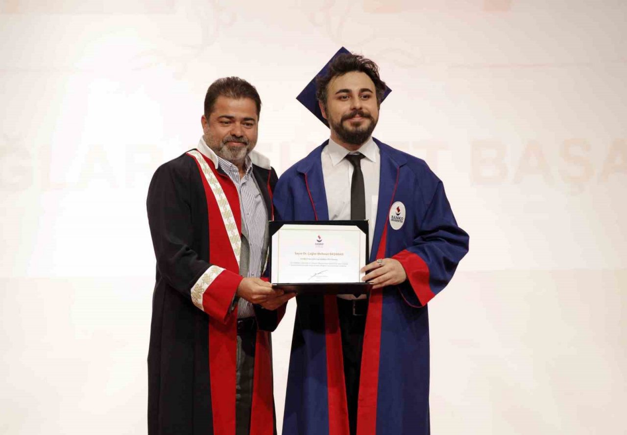 Sanko Üniversitesi Tıp Fakültesinde mezuniyet coşkusu