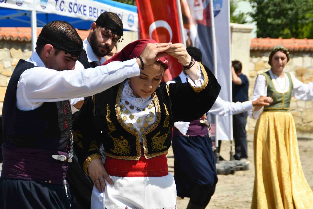 Ege’nin iki yakasından Giritliler Söke’de buluştu