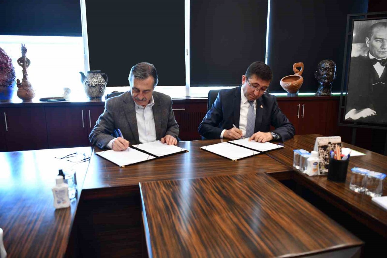 Kadın Danışma Merkezi’nde kadınlara hukuki destek