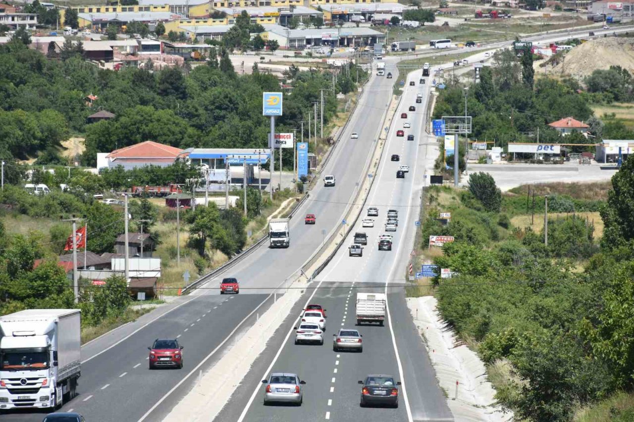 D100 Tosya geçişinde bayram yoğunluğu