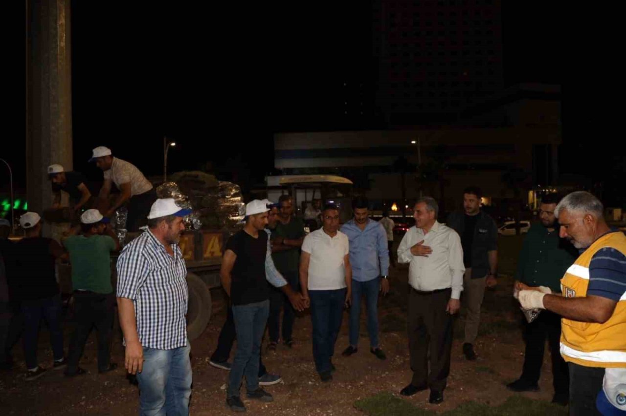 Abide Kavşağında çimlendirme çalışması