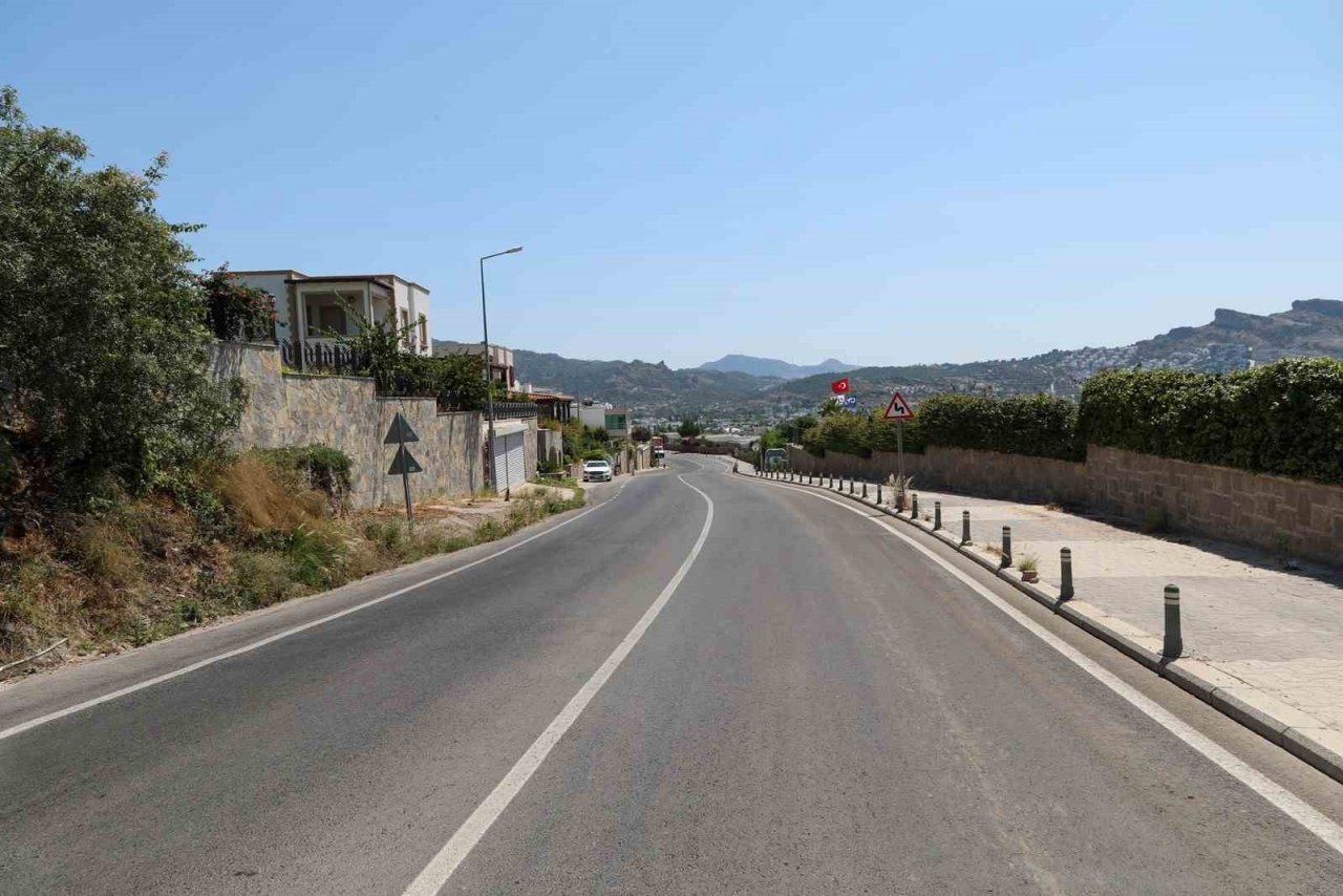 Belediye, 45 bin ton asfalt serimi yaptı