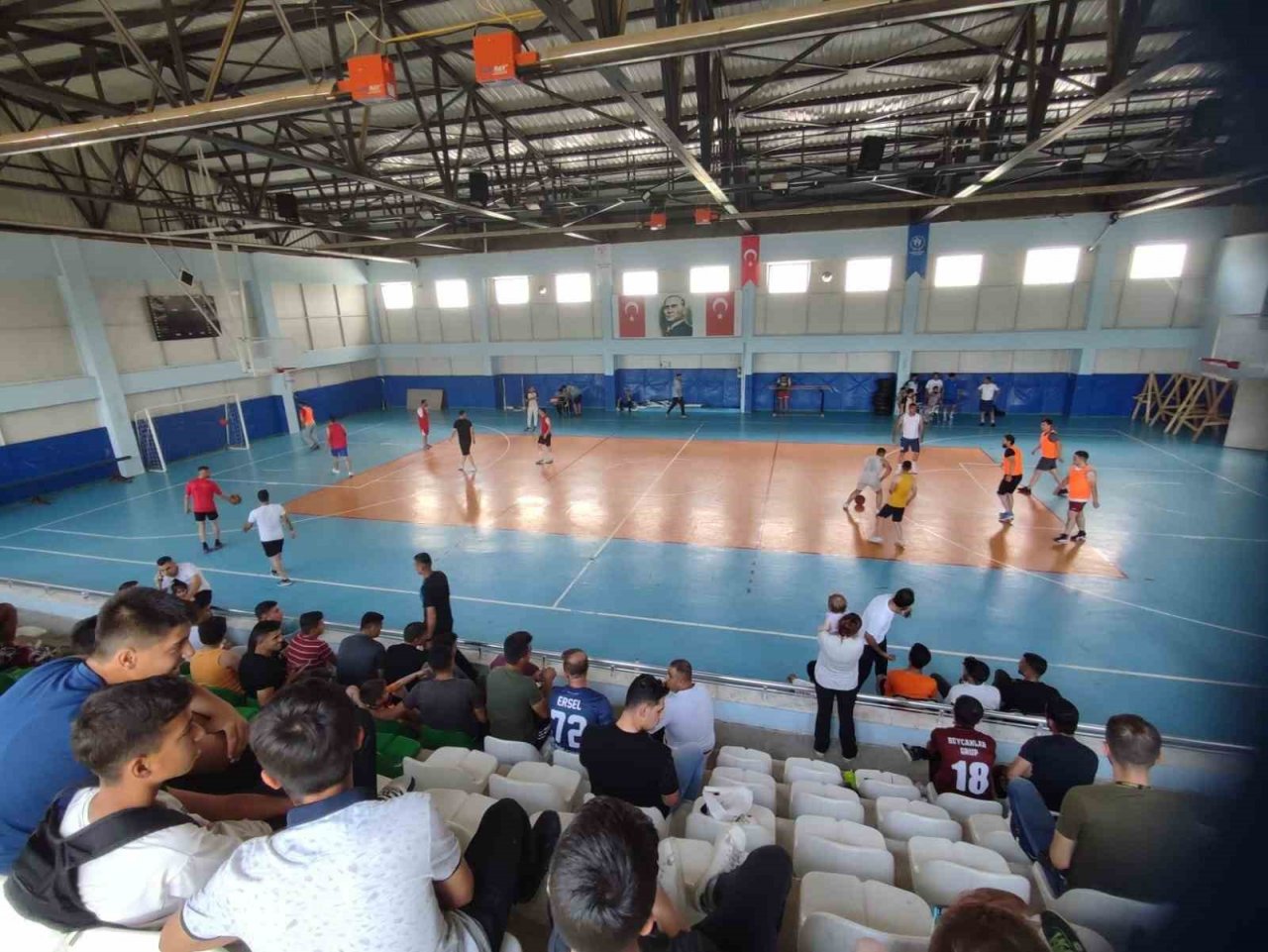 Beşiri’de 3x3 basketbol turnuvası yapıldı