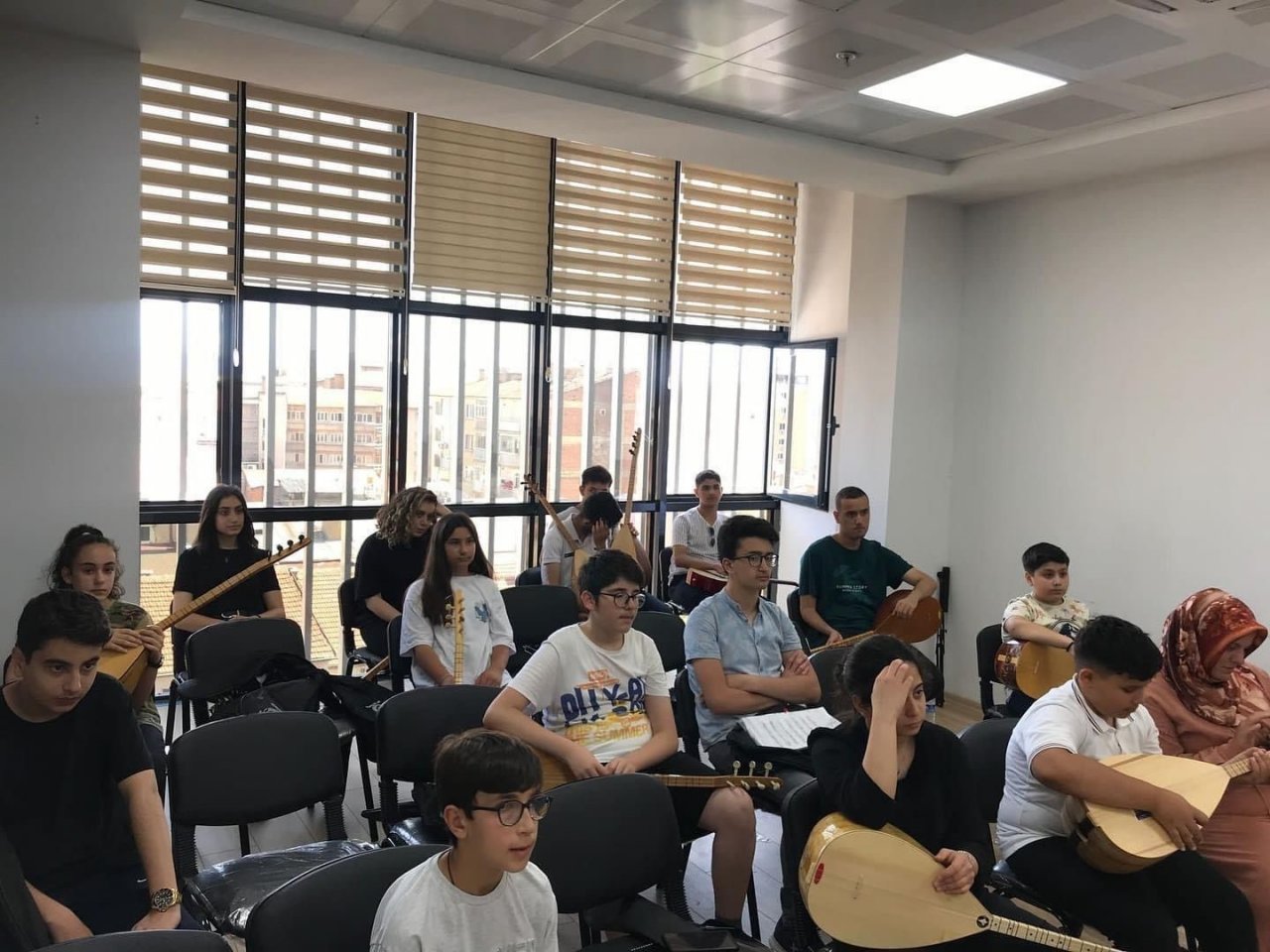 Elazığ’da bağlama kursları devam ediyor