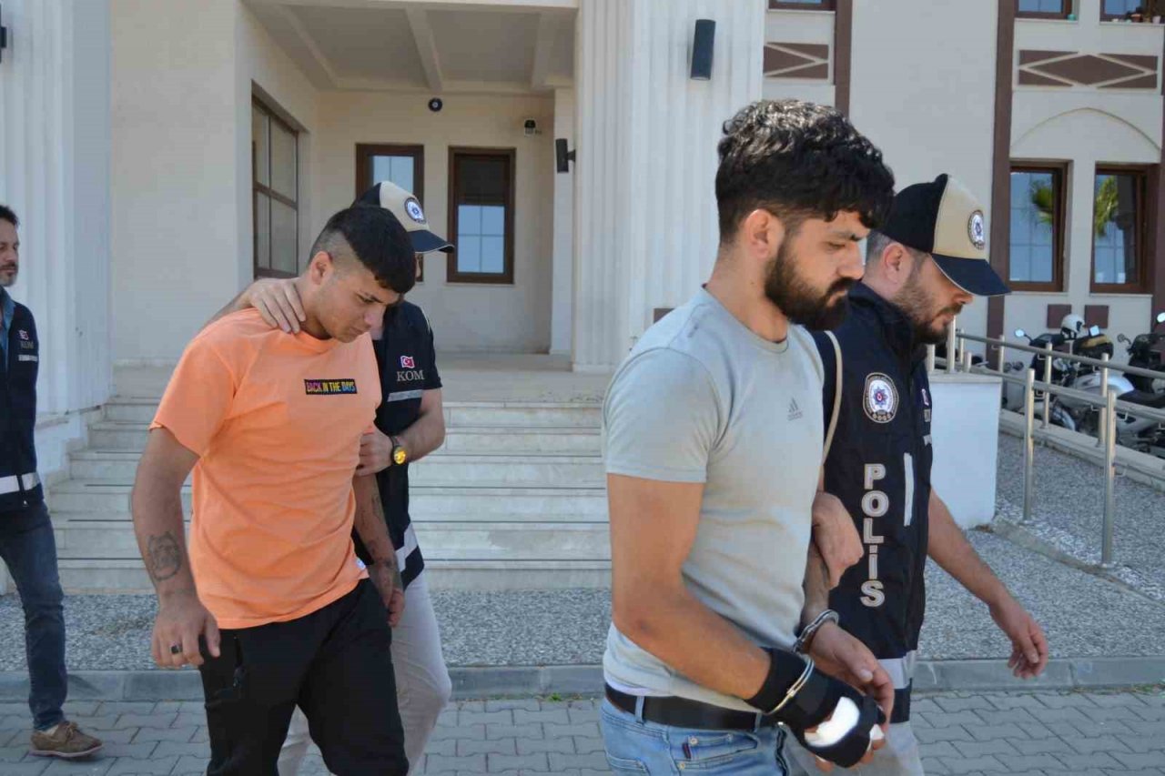Fethiye’de silah ve uyuşturucu ticareti yapan 2 şüpheli yakalandı