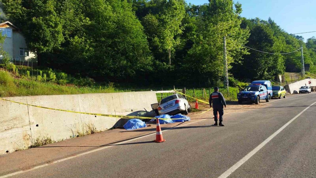 Bayram yolunda feci kaza: 3 ölü, 1 ağır yaralı
