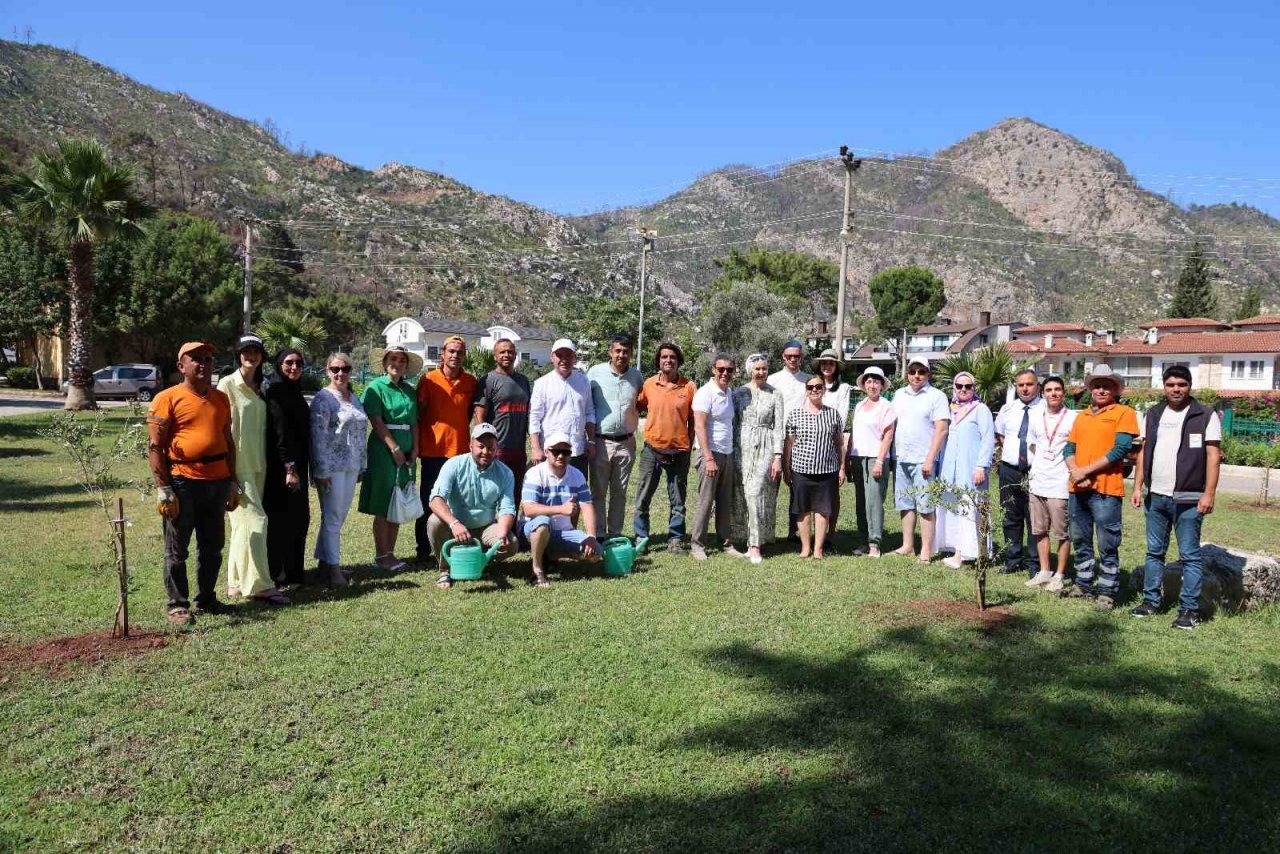 Kardeş şehirden Marmaris’e fidan