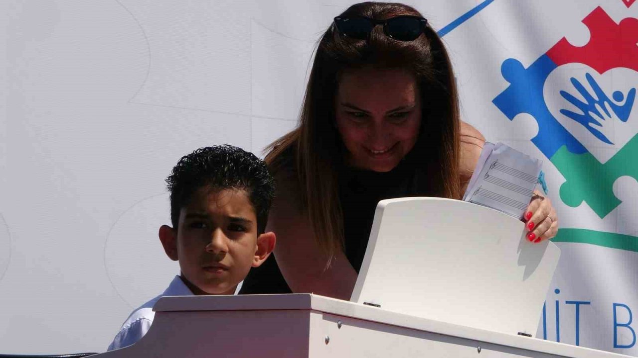 Kocaeli’de ilk ve tek otizmli bireyler ile ailelerine nefes olacak merkez açıldı