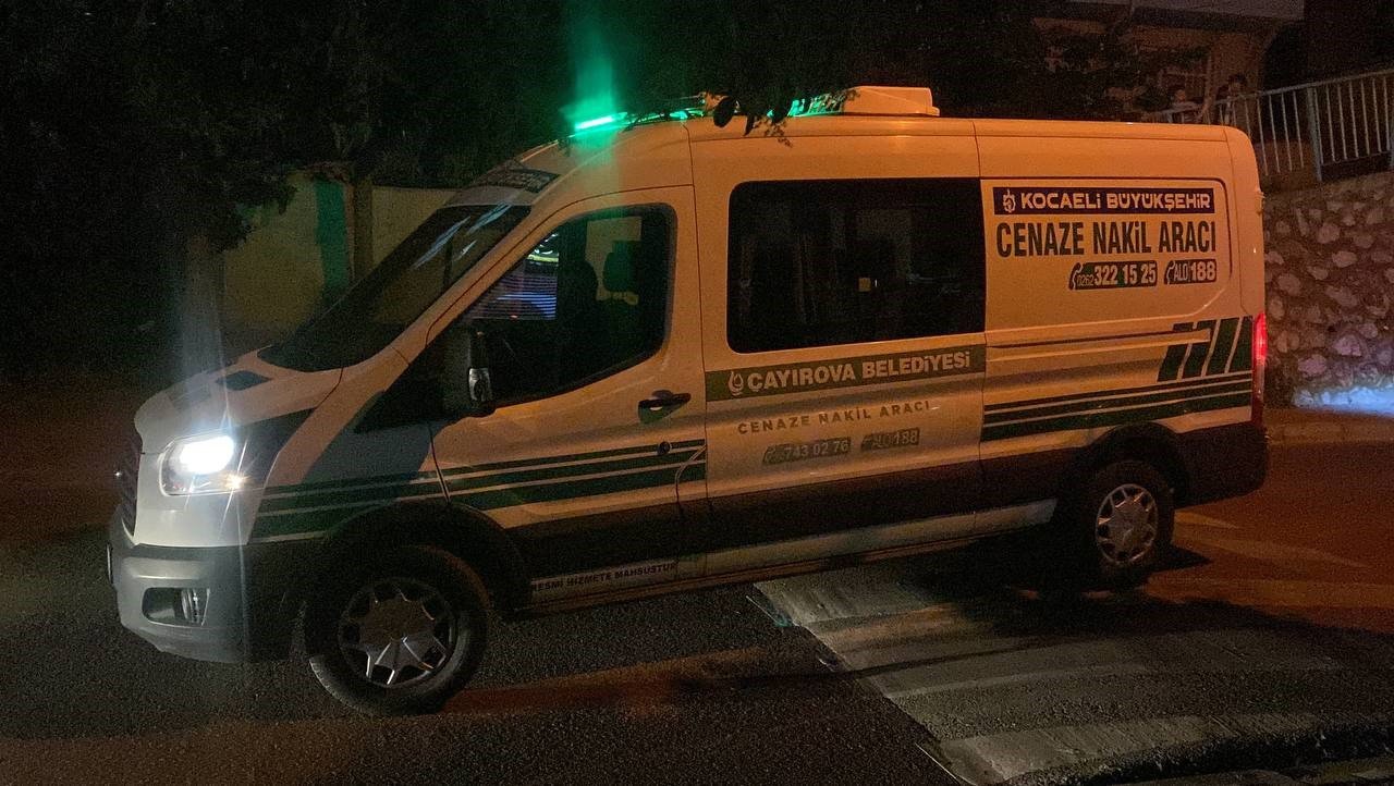 Kocaeli’de kan donduran cinayet: Baba, oğlunu boğazından bıçaklayarak öldürdü