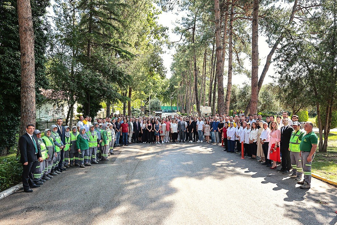 Denizli Büyükşehir ailesi bayramlaştı