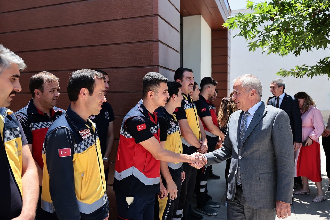 Denizli Büyükşehir ailesi bayramlaştı