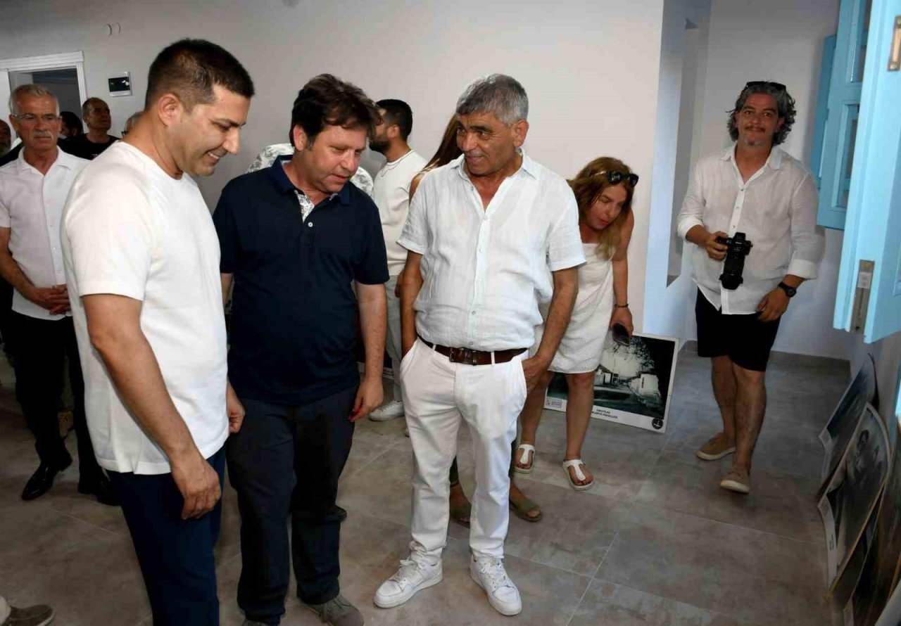 Farklı coğrafyalardan gelen Giritliler Kuşadası’nda buluşuyor