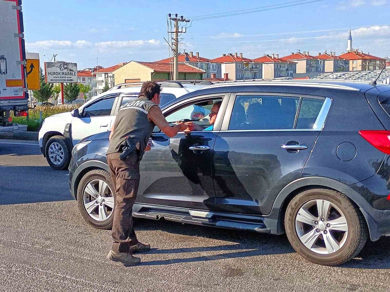 Kütahya’da vatandaşlara orman yangınlarına karşı bilgilendirme broşürü