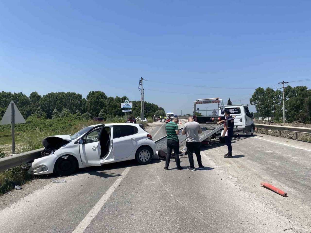D100’de kaza, trafik çift yönlü durdu: 10 yaralı