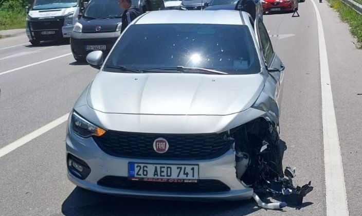 Samsun’da otomobil yayalara çarptı: 2 yaralı