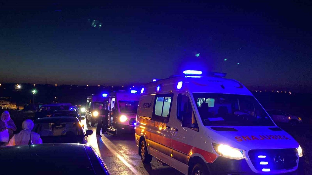 Tekirdağ’daki iki otomobilin çarpıştığı kazada can pazarı: 4 yaralı