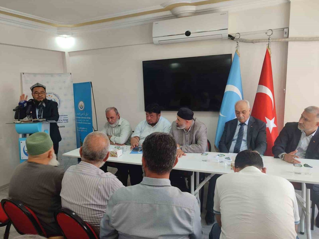 Uluslararası Doğu Türkistan STK’lar Birliği’nden Mahmud Abbas’a tepki