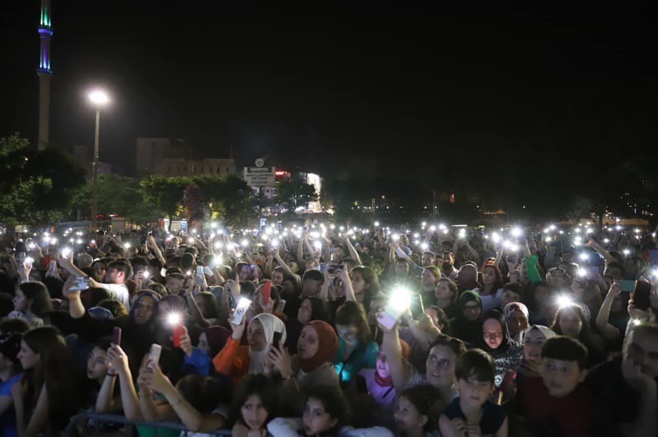 Yeşilırmak Şenlikleri’ne görkemli başlangıç