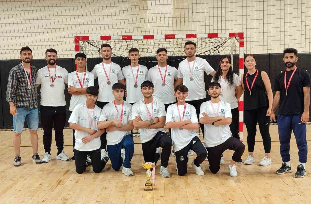 Diyarbakır Sportif Faaliyetleri Erkek Hentbol Takımı, 2. Lig’e çıktı