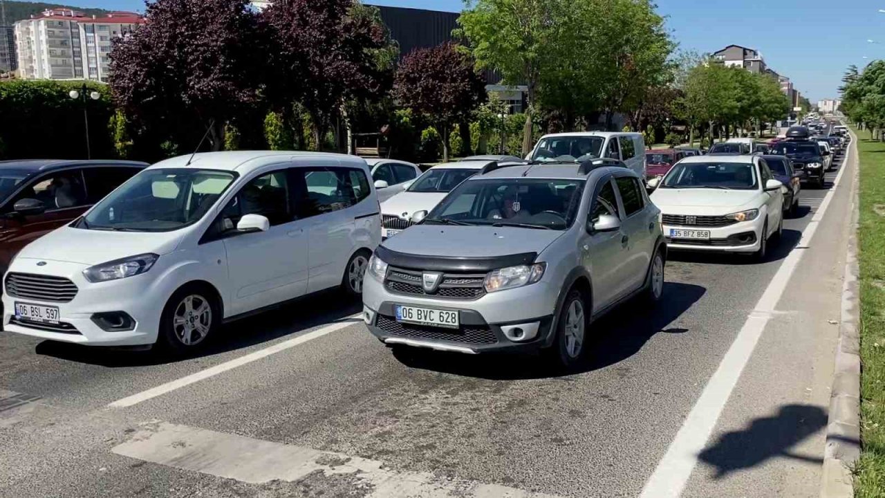 Yozgat’ta trafikte bayram yoğunluğu başladı
