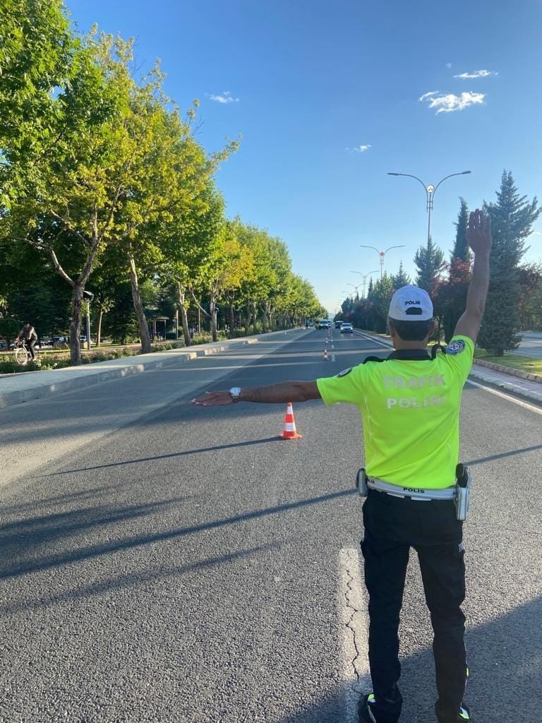 Elazığ’da polis ve jandarma ekiplerinden bayram denetimi