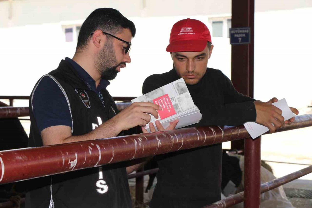 Erzincan polisinden kurban satıcılarına ’sahte para’ uyarısı