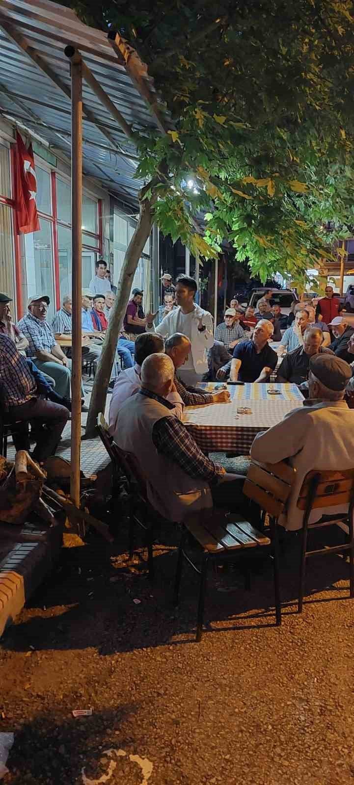 Evreşe Belediyesi çiftçilerin biçerdöver masrafının bir bölümünü karşılıyor