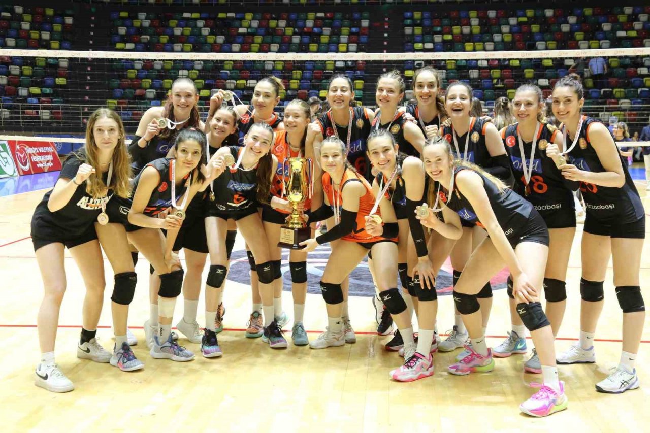 Eczacıbaşı Genç Kız Takımı, Türkiye şampiyonu oldu