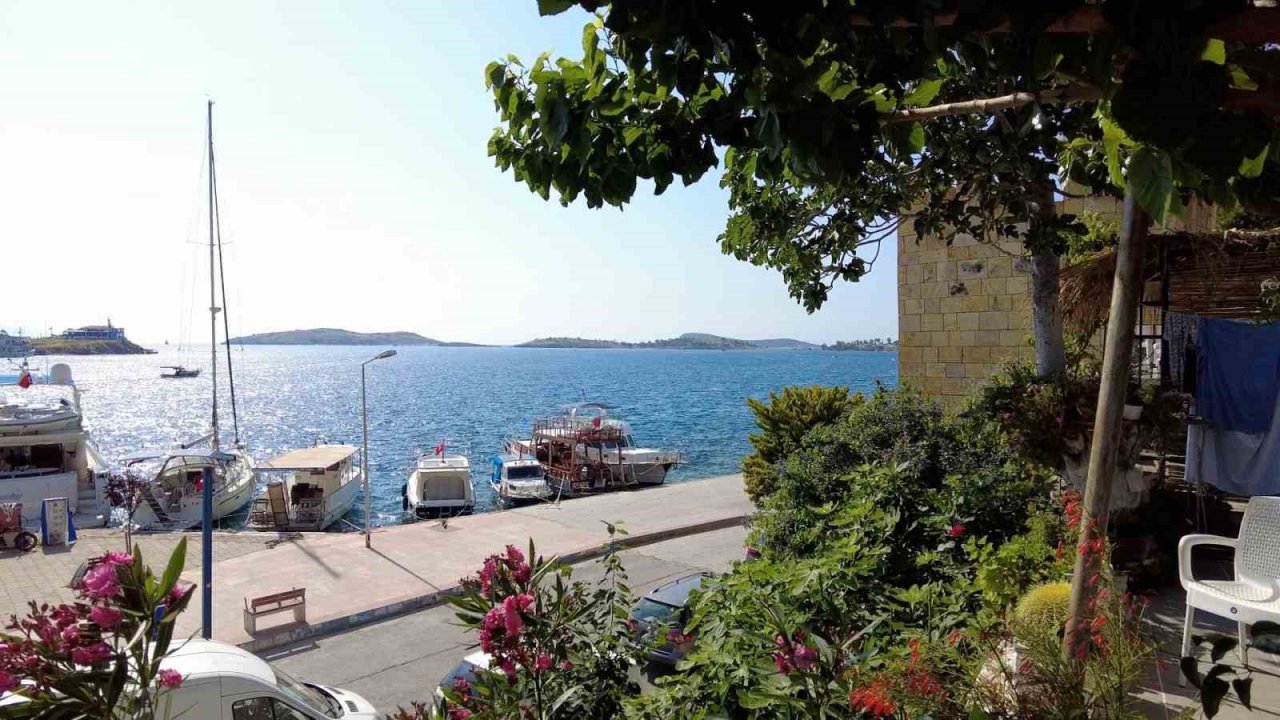 İzmir’in gözde tatil merkezlerinden Foça Kurban Bayramı’na hazır