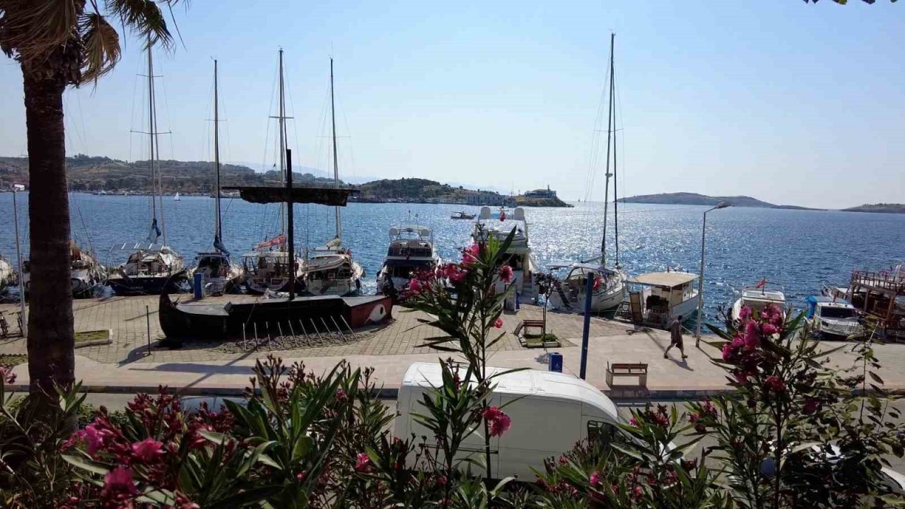 İzmir’in gözde tatil merkezlerinden Foça Kurban Bayramı’na hazır