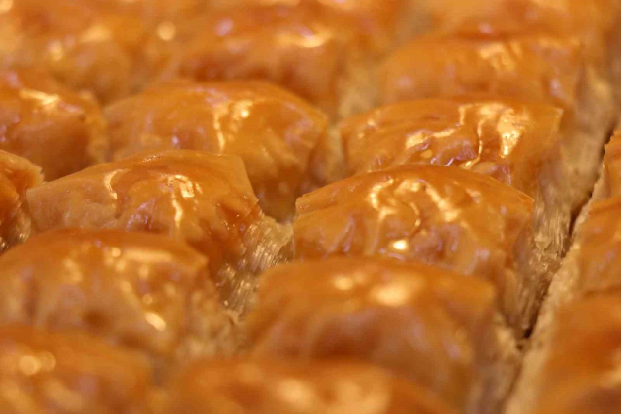 Kurban Bayramı için tatlı alacaklar dikkat: "Bayramınız zehir olmasın"