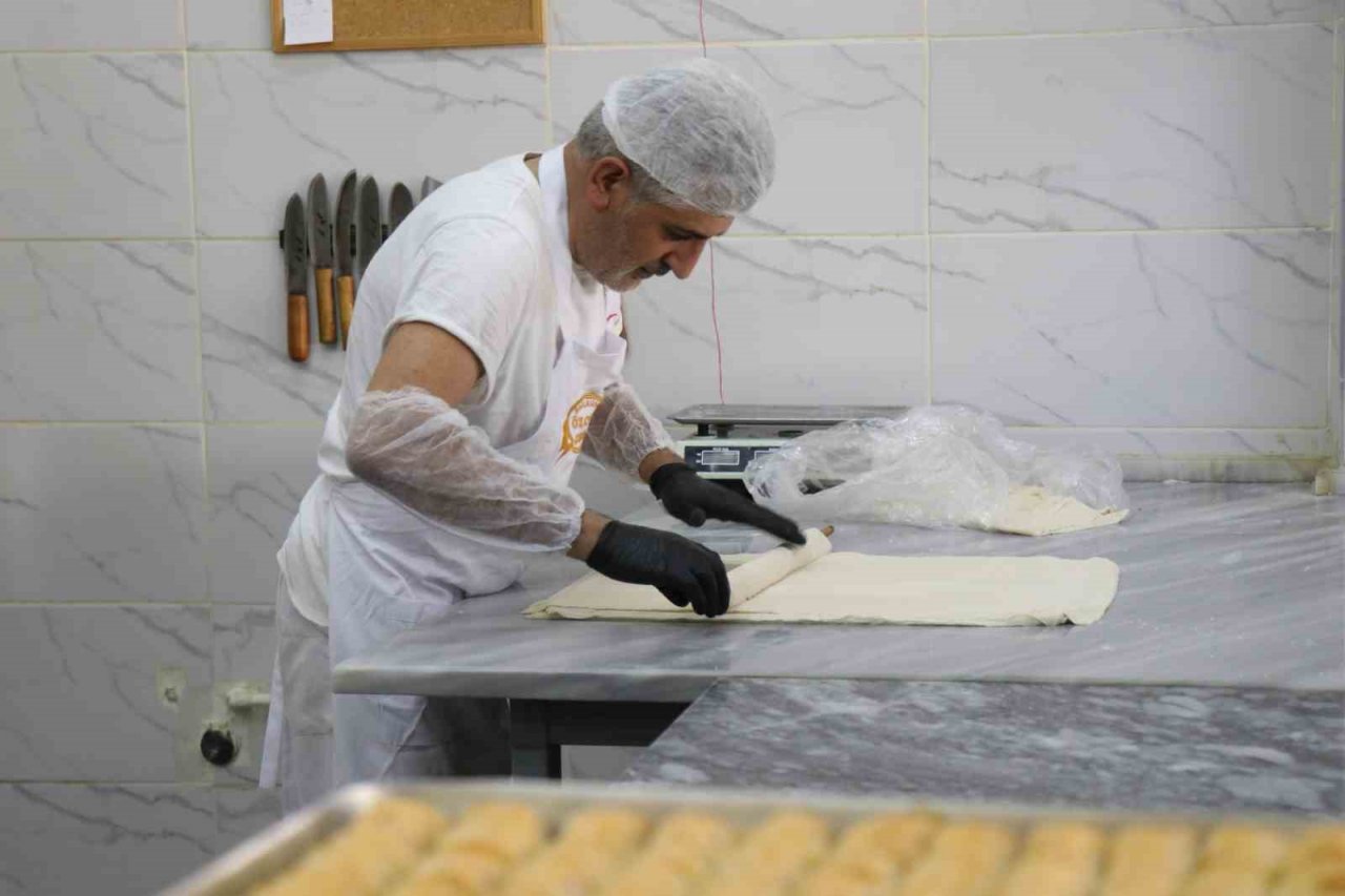 Kurban Bayramı için tatlı alacaklar dikkat: "Bayramınız zehir olmasın"