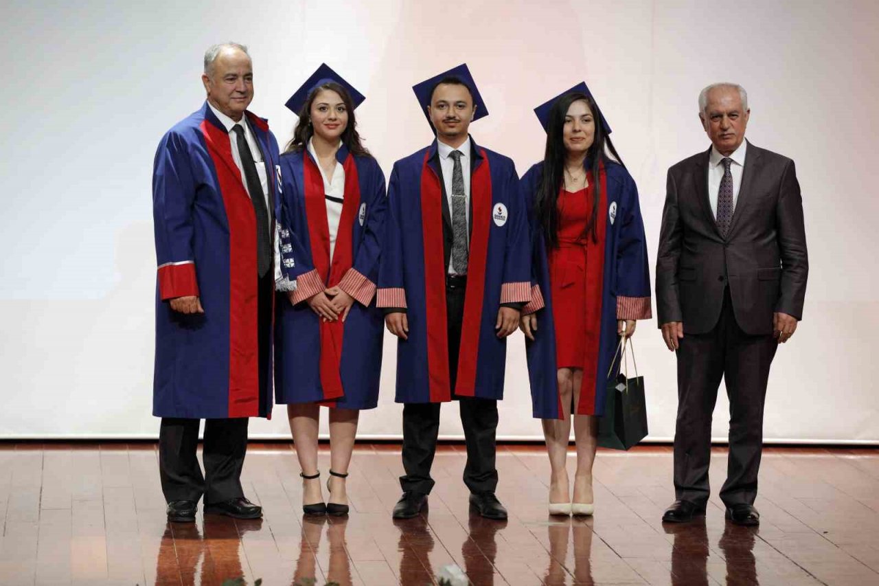 SANKO Üniversitesi’nde mezuniyet heyecanı